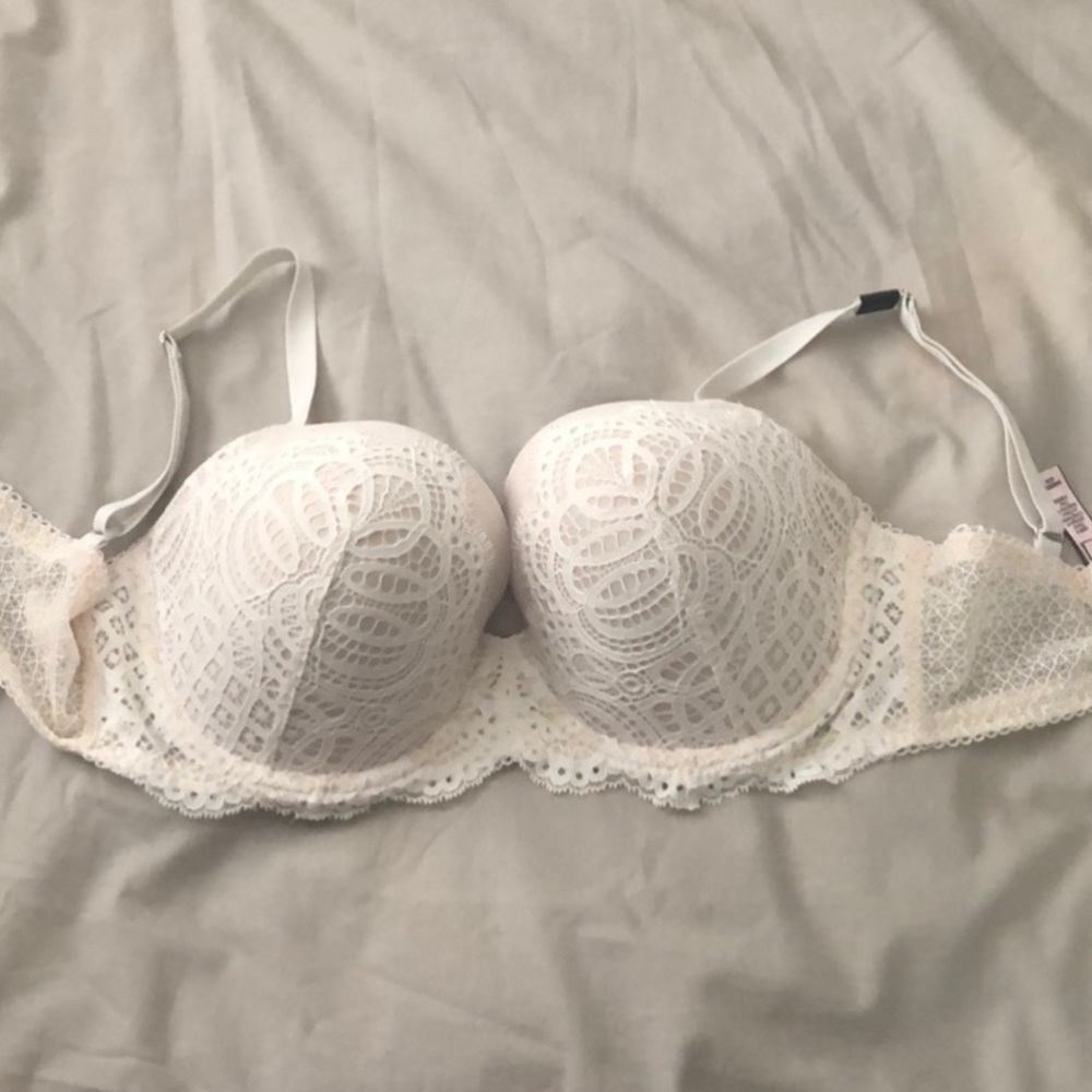 Victoria’s Secret Bra - 32DDD